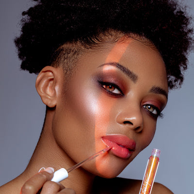 Beetique Model für Lip-Gloss-Holo – High 040 I 100% Vegan I Dermatologisch getestet I Kosmetik- und Make Up Brand I Jetzt online bestellen!
